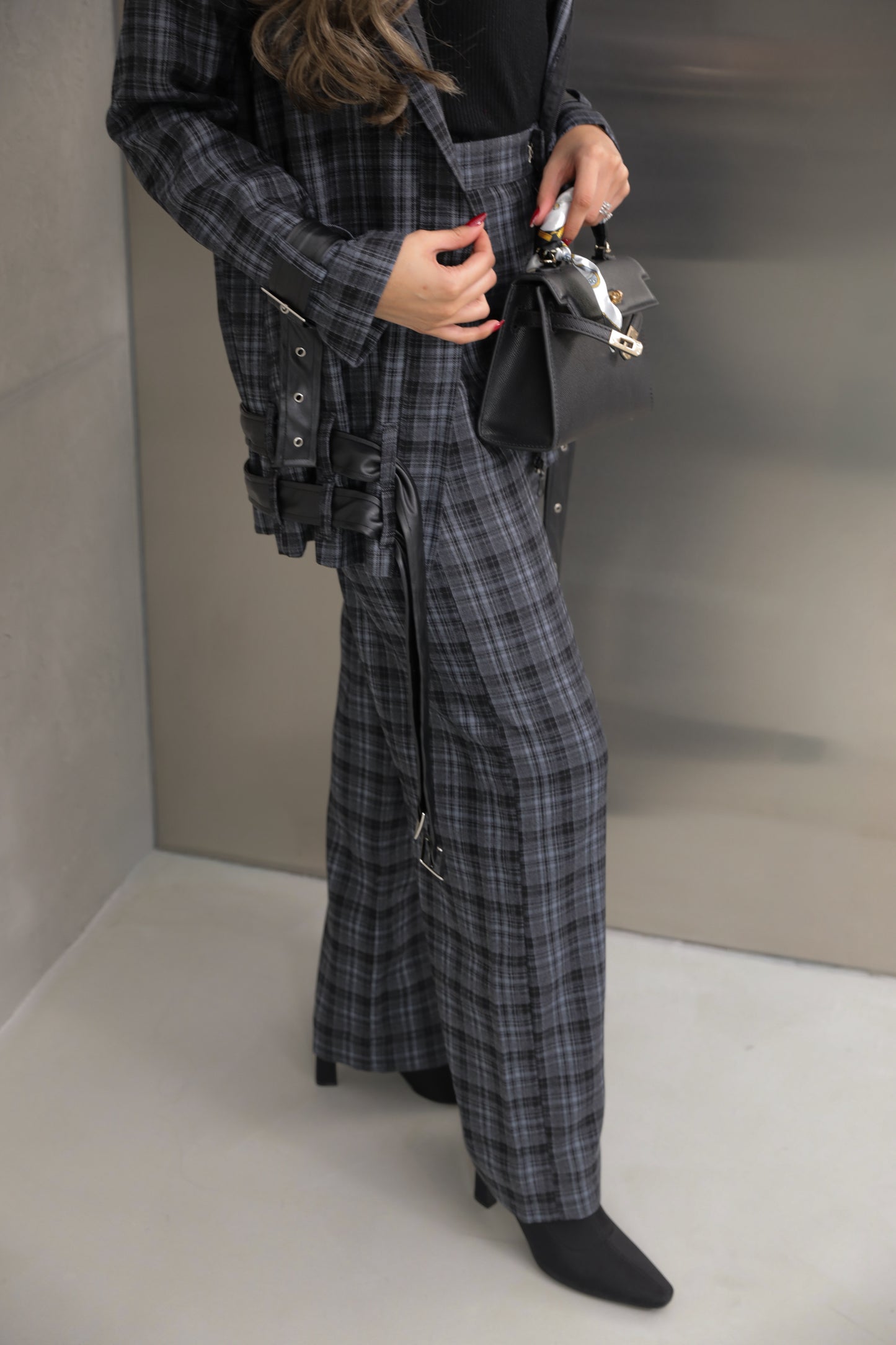 Strap Plaid Suit ✨