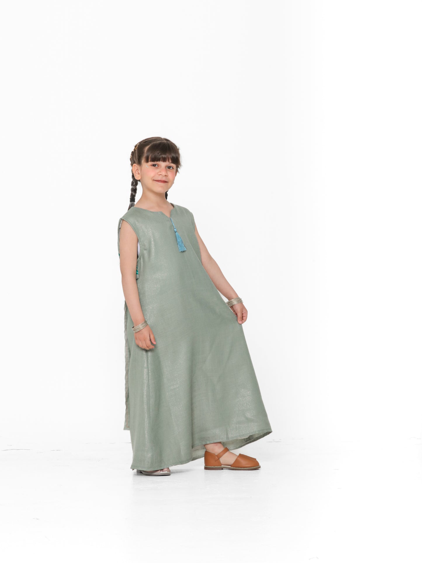 Shiny kaftan kids (تقدرين تطلبينها كم طويل )