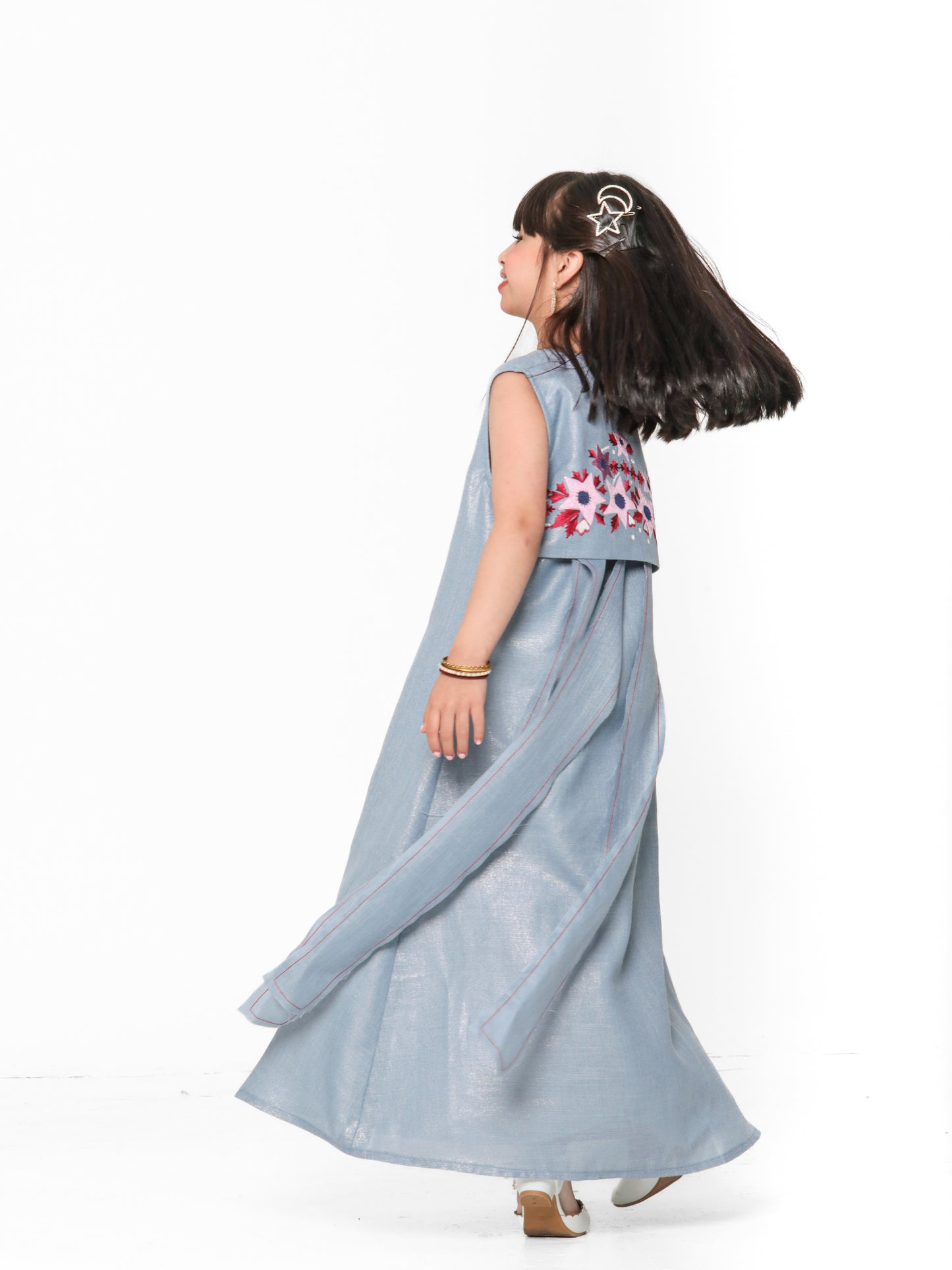 Shiny kaftan kids (تقدرين تطلبينها كم طويل )