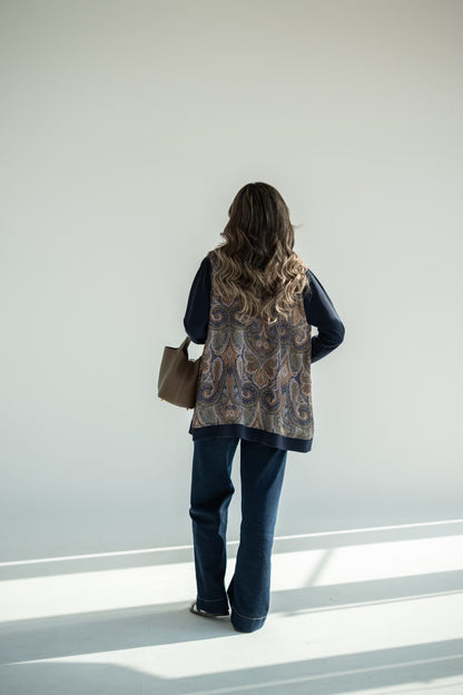 Silky vest