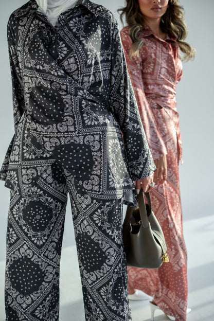 The paisley Set
