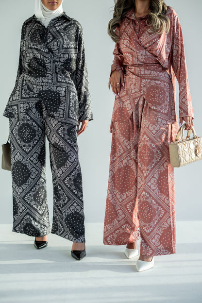 The paisley Set